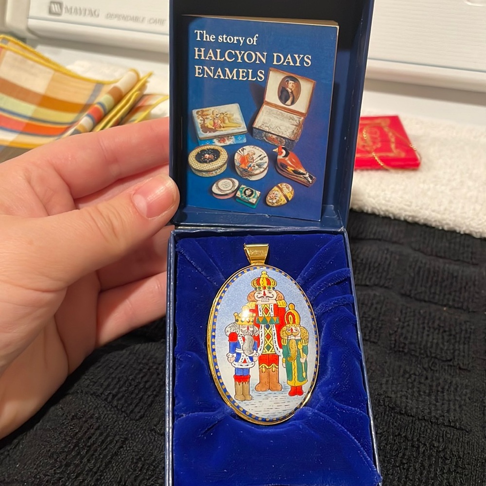 Halcyon Days Enamels nutcracker pendant